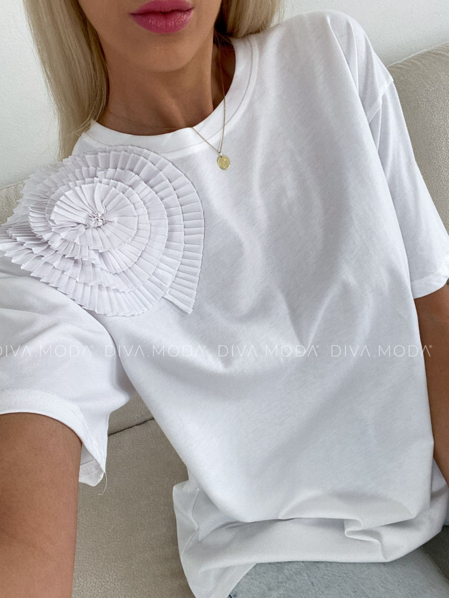 Oversize tričko s 3D kvetom biele P 90